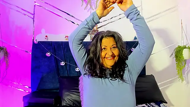 Victoriaa Anderson online show from December 22, 3:45 pm