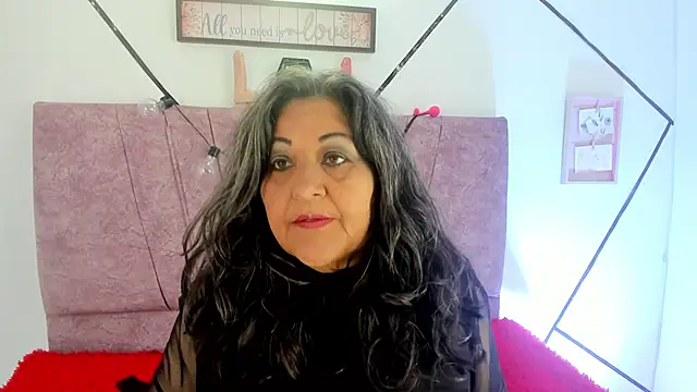 Victoriaa Anderson online show from February 13, 3:56 pm