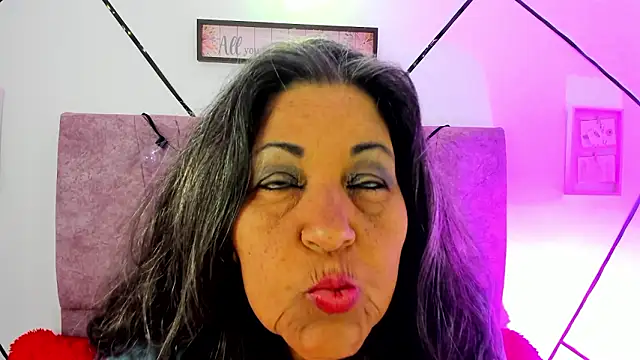 Victoriaa Anderson online show from February 23, 9:26 pm