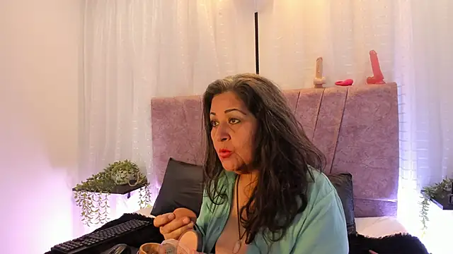 Victoriaa Anderson online show from March 31, 4:31 pm