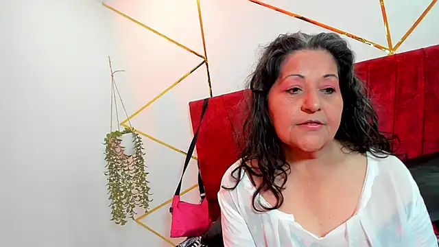 Victoriaa Anderson online show from December 18, 10:57 pm