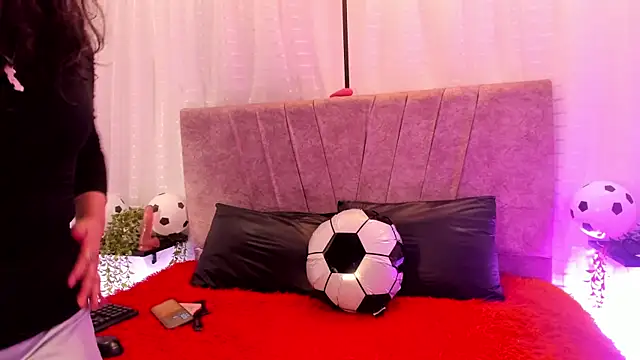 Snapshot of Victoriaa_Anderson chatting on June 9, 12:17 pm Victoriaa Anderson online show from June 9, 12:17 pm