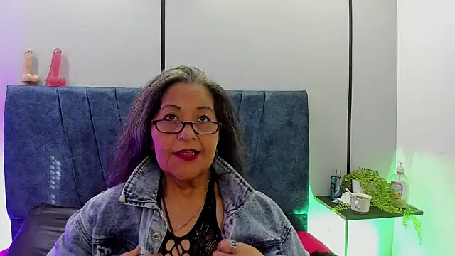 Snapshot of Victoriaa_Anderson chatting on June 20, 1:16 pm Victoriaa Anderson online show from June 20, 1:16 pm