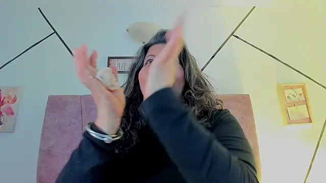 Victoriaa Anderson online show from January 9, 12:23 pm