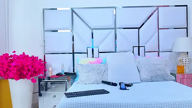 BunnySexyy18 online show from February 17, 3:37 am