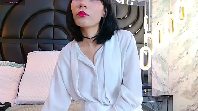 Snapshot of BunnySexyy18 chatting on November 21, 1:10 pm BunnySexyy18 online show from November 21, 1:10 pm