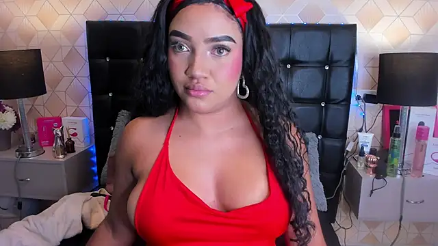 Mia Beella online show from November 19, 1:44 pm