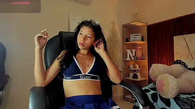 AMARA BRUNET online show from March 6, 12:44 pm