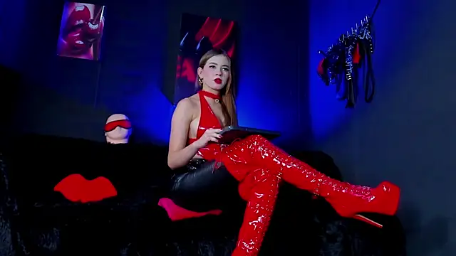 MartinaStones online show from April 8, 10:55 pm