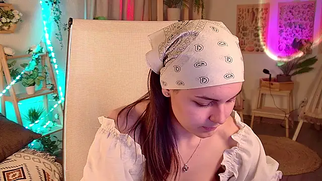 FrancescaCavaliere online show from May 16, 9:19 am