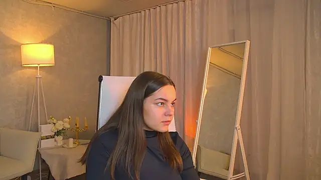 FrancescaCavaliere online show from November 21, 9:30 am