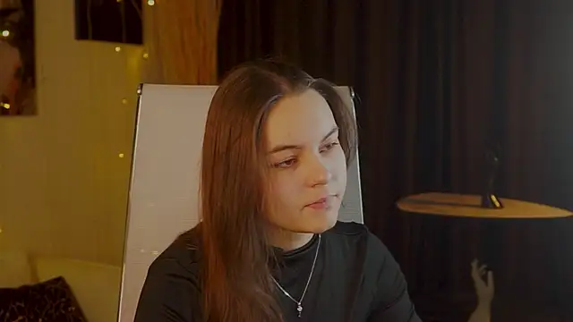 FrancescaCavaliere online show from December 3, 9:20 am