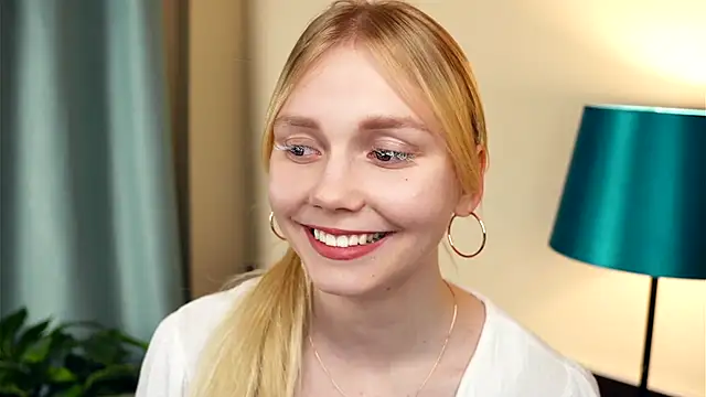 UnDesiga online show from November 10, 4:56 pm