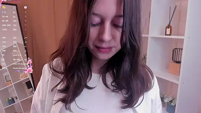 ColetteNeary online show from December 4, 3:22 pm