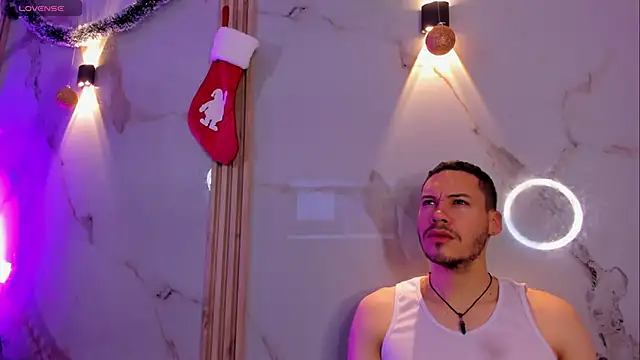 Aron and molly online show from December 20, 12:08 pm