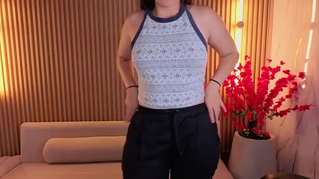 Snapshot of venus_velvet_tp chatting on February 3, 1:27 pm venus velvet tp online show from February 3, 1:27 pm