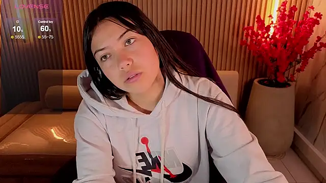 Snapshot of venus_velvet_tp chatting on February 9, 1:31 pm venus velvet tp online show from February 9, 1:31 pm