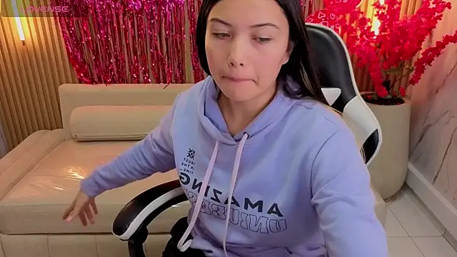 Snapshot of venus_velvet_tp chatting on February 27, 12:38 pm venus velvet tp online show from February 27, 12:38 pm