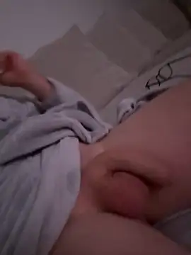 Snapshot of cumtoomuch25 chatting on November 10, 7:30 pm cumtoomuch25 online show from November 10, 7:30 pm