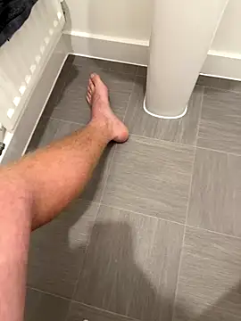 Snapshot of cumtoomuch25 chatting on November 8, 8:34 pm cumtoomuch25 online show from November 8, 8:34 pm