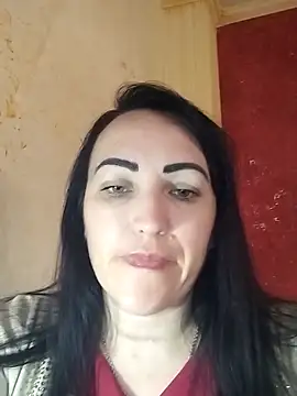 ArianaXFresh online show from November 14, 7:45 am