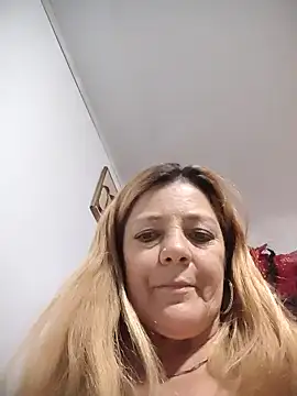 karlaanqui1 online show from December 17, 10:37 pm