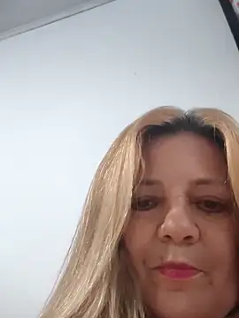 karlaanqui1 online show from March 15, 10:28 pm