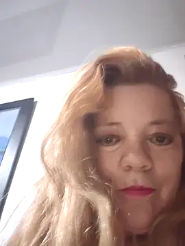 karlaanqui1 online show from April 7, 10:28 am