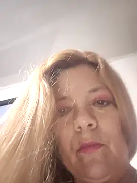 karlaanqui1 online show from April 17, 9:56 am