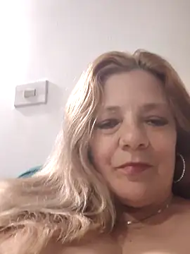 karlaanqui1 online show from February 11, 10:53 pm