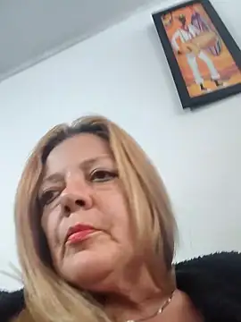 karlaanqui1 online show from March 8, 3:48 pm