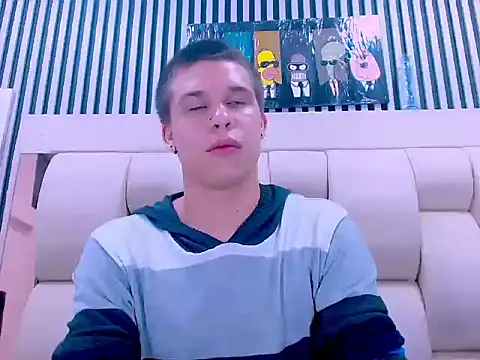 Liam York  online show from December 4, 5:17 am