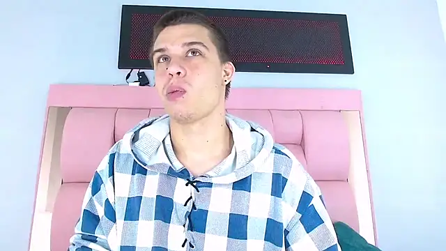 Liam York  online show from December 2, 10:00 pm