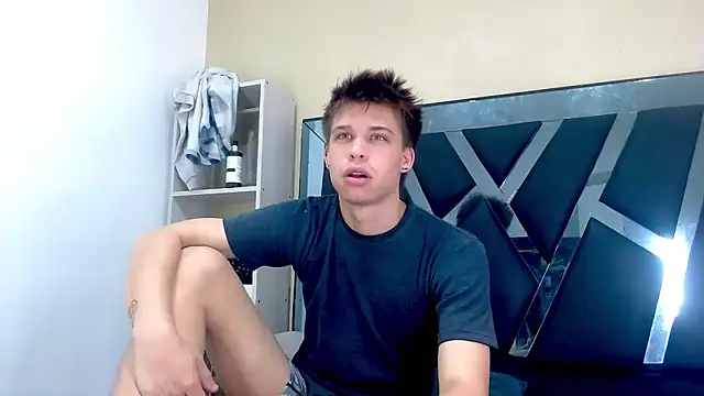 Liam York  online show from March 22, 5:10 am