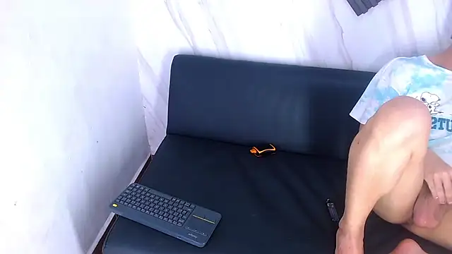 Liam York  online show from February 7, 2:30 am