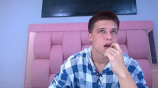 Liam York  online show from January 8, 7:53 pm