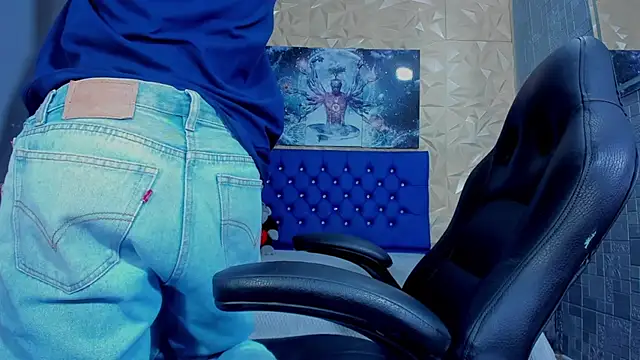 ElanGiraldo online show from May 30, 9:42 pm