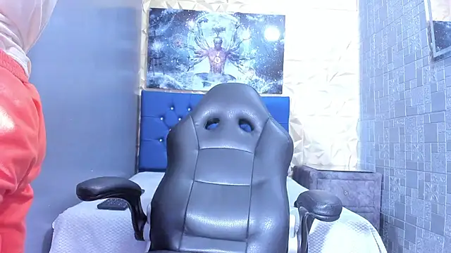 ElanGiraldo online show from April 21, 10:27 pm