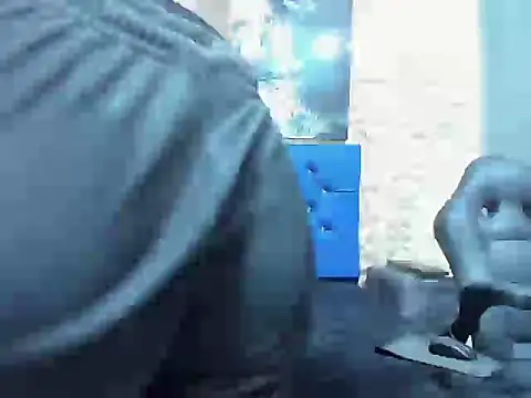 ElanGiraldo online show from March 25, 11:53 am