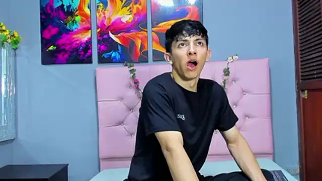 ElanGiraldo online show from November 29, 10:32 pm