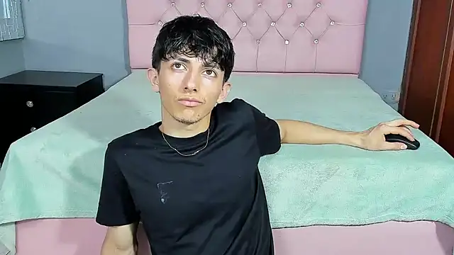 ElanGiraldo online show from January 11, 9:44 pm