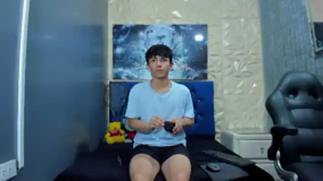 ElanGiraldo online show from March 18, 11:48 pm