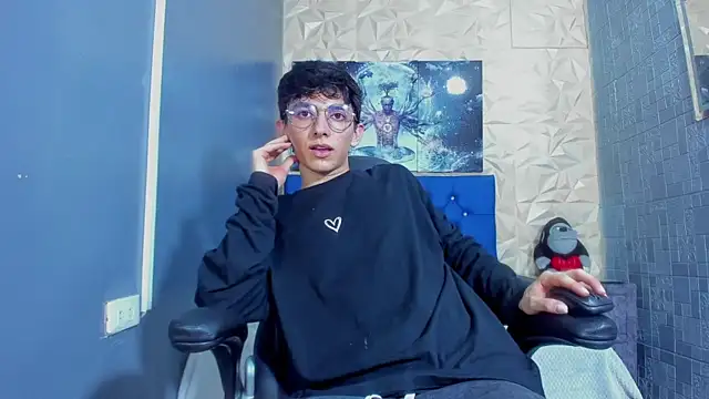 ElanGiraldo online show from June 30, 10:54 pm