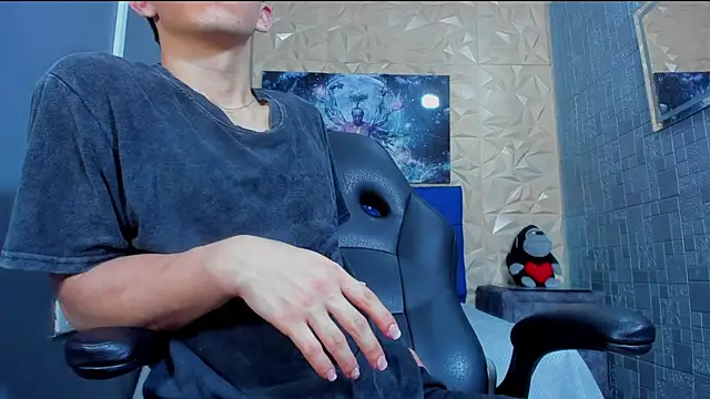 ElanGiraldo online show from June 11, 11:24 pm