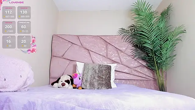  Naomi Fox  online show from January 15, 1:14 pm