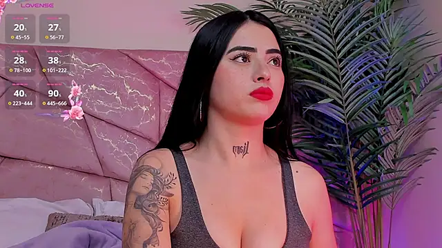  Naomi Fox  online show from December 23, 5:29 am