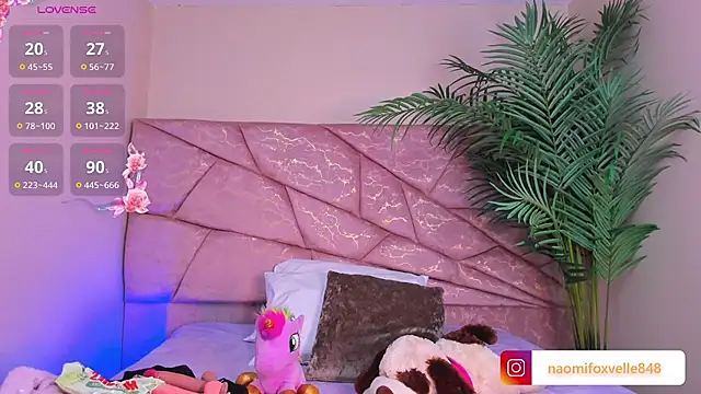  Naomi Fox  online show from November 28, 3:07 am