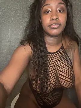 Snapshot of ToyaThick chatting on November 24, 6:24 am ToyaThick online show from November 24, 6:24 am