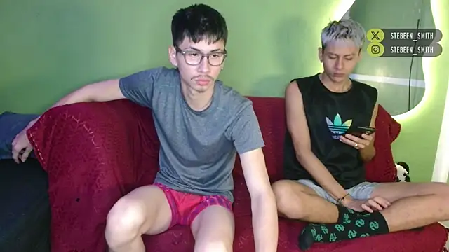 Snapshot of Kurt_williams1 chatting on February 18, 12:01 pm Kurt williams1 online show from February 18, 12:01 pm