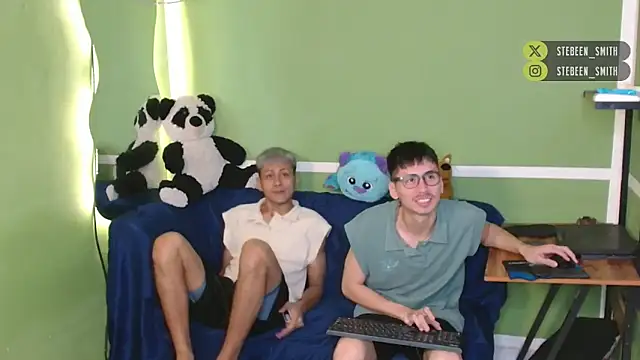 Snapshot of Kurt_williams1 chatting on February 7, 1:08 pm Kurt williams1 online show from February 7, 1:08 pm